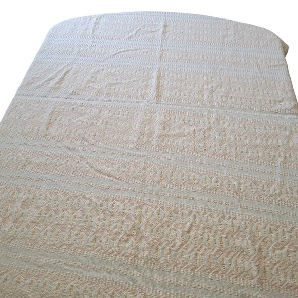 Vtg Yellow White Embroidered Cotton Tablecloth 48x72 Woven 1960s 1970s MCM - Picture 10 of 12